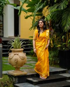 niranjana-anoop-latest-photos-005