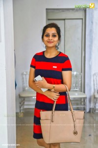 niranjana anoop latest photos-008