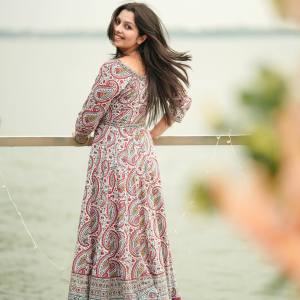 niranjana-anoop-latest-photos-010