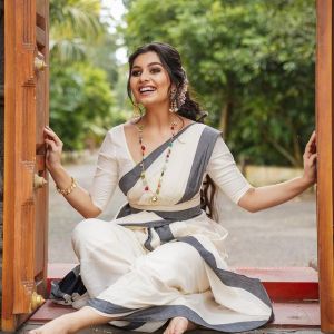 niranjana-anoop-latest-photoshoot-photos-001