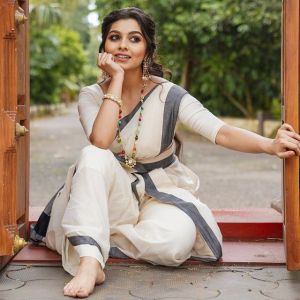 niranjana-anoop-latest-photoshoot-photos