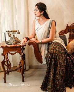 niranjana-anoop-photos-gallery-latest-photos-001