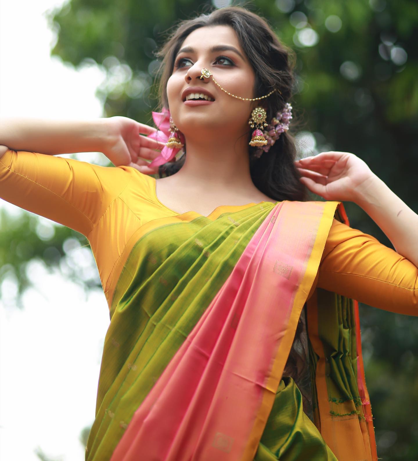 niranjana-anoop-in-multicolor-saree-photos-001