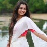 niranjana-anoop-in-white-half-saree-photos-001