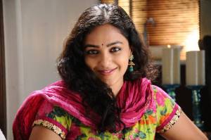 2472nithya_menon_latest_stills_88