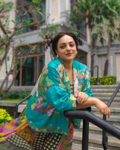 nithya-menen-in-flower-printed-shrug-dress-photos