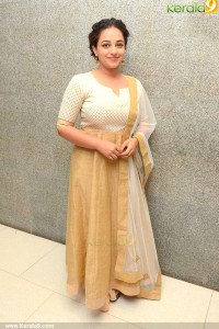 nithya-menen-latest-photo-gallery-138-00215