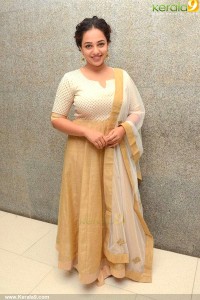 nithya-menen-latest-photo-gallery-138-0070