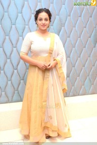 nithya-menen-latest-photo-gallery-138-01188