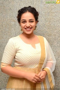 nithya-menen-latest-stills-124-00495