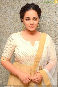 nithya-menen-latest-stills-124-00717