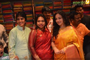 nithya-menen-latest-stills-258-00126