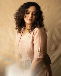 nithya-menon-latest-photoshoot-pics.webp-005
