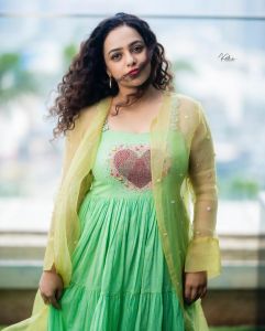 nithya-menon-new-photos-in-green-salwar-suit-002