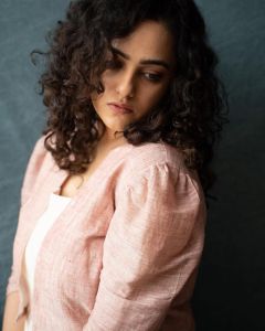 nithya-menon-new-pictures-032-002