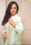 nithya-menon-latest-pics-200-00116