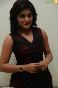 niveda-thomas-latest-pictures-400-00280