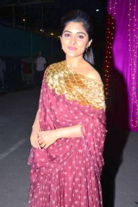 niveda-thomas-stills-003-00356