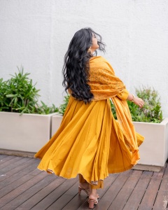 nivetha-thomas-beautiful-mango-yellow-salwar-suit-images-009