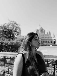 nivetha-thomas-body-fit-dress-photos-004