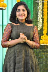 nivetha-thomas-hd-latest-images-230