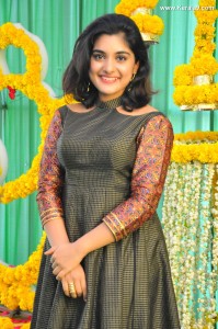 nivetha-thomas-hd-latest-images-735