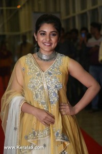 nivetha-thomas-images-567-00512