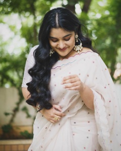 nivetha-thomas-latest-photos-and-looks-023