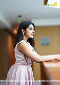 nivetha-thomas-latest-pics-0998358