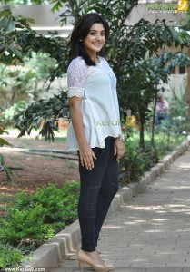 nivetha-thomas-latest-stills-400-00296