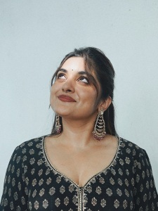 nivetha-thomas-makeup-style-photos-004