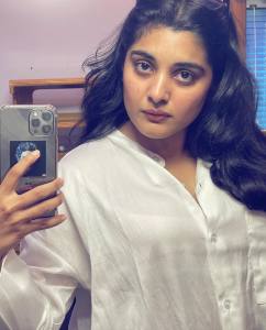 nivetha-thomas-no-makeup-look-photos-002