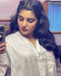 nivetha-thomas-no-makeup-look-photos-003