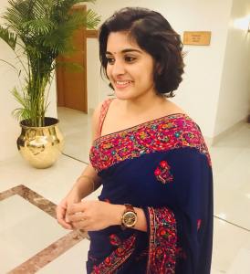 nivetha-thomas-no-makeup-look-photos