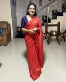 1_nivetha-thomas-photos-in-saree