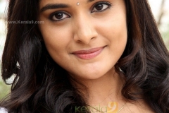 niveda-thomas-latest-photo-gallery-00414