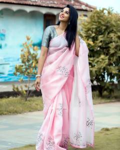 nyla usha images