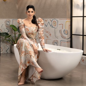 nyla-usha-in-party-wear-outfit-photos-008