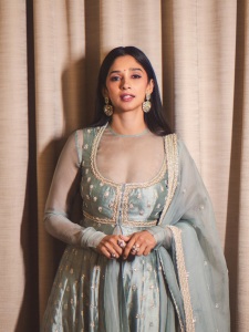 nyla-usha-in-party-wear-outfit-photos-009