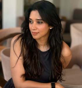 nyla-usha-latest-dressing-outfit-ideas-photos-009