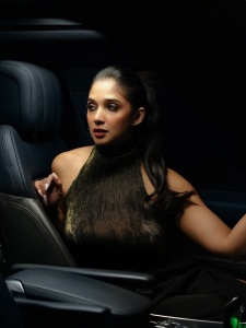 nyla-usha-new-photoshoot-pictures-002