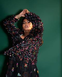 1_parvathy-thiruvothu-different-shades-trending-photos-008