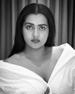 parvathy-latest-style-photos-004