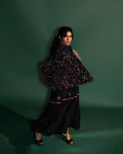parvathy-thiruvothu-different-shades-trending-photos-007