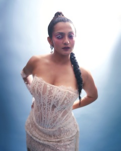 parvathy-thiruvothu-halloween-look-photos-005