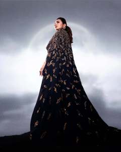 parvathy-thiruvothu-in-black-gown-type-heavy-design-for-party-outfit-photos-001