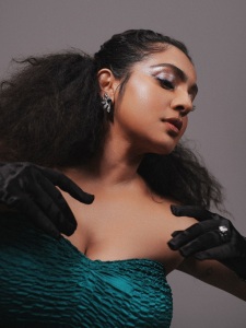 parvathy-thiruvothu-in-dirty-magazine-party-outfit-photos-021