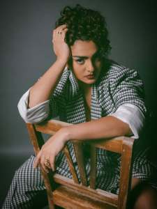 parvathy-thiruvothu-in-latest-trending-outfit-attire-ideas-photos-002