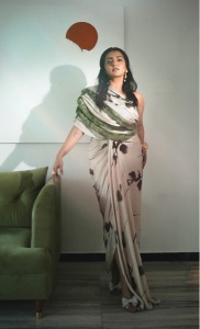 parvathy-thiruvothu-in-latest-trending-outfit-attire-ideas-photos-023