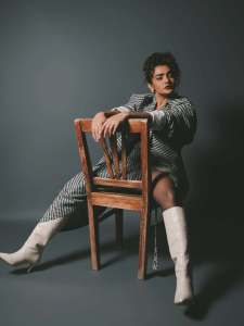 parvathy-thiruvothu-in-latest-trending-outfit-attire-ideas-photos